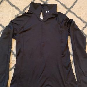 UnderArmour long sleeved pullover Large